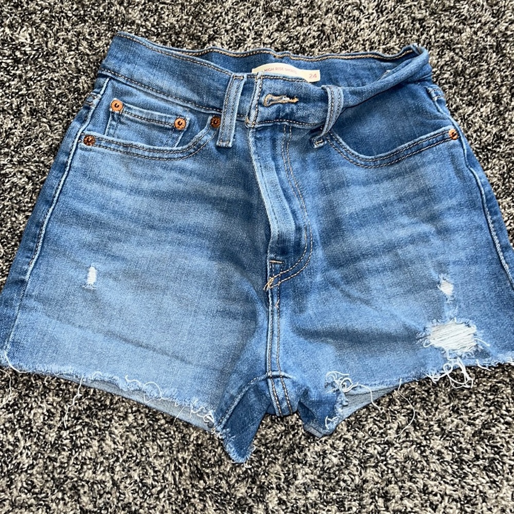 Womens levi shorts
